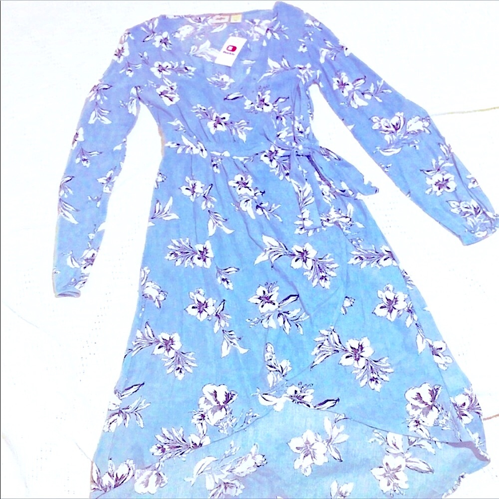 🆕Pretty Hi•Low Floral Wrapped Long Sleeves Dress - Picture 3 of 15